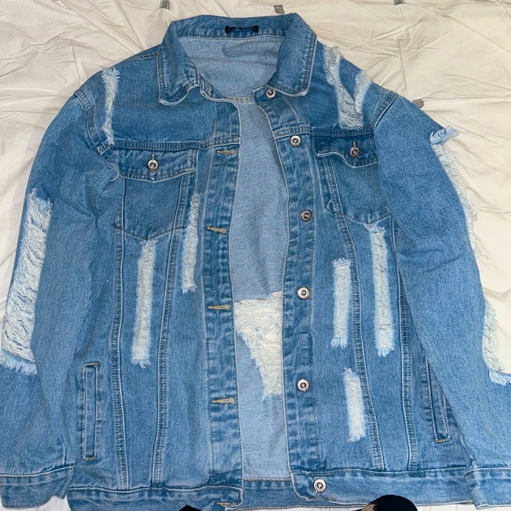 Never worn Denim Ripped Jean Jacket - Size Medium